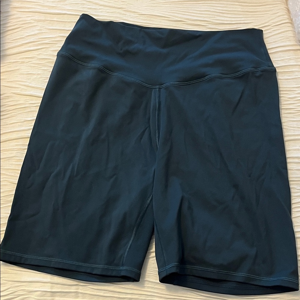 AMO High-Waist Bike Shorts in Dark Teal
